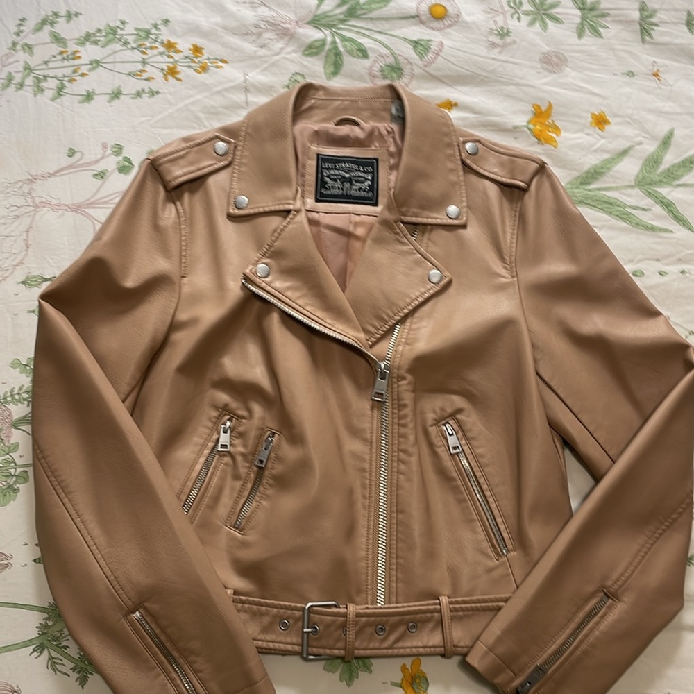 Levi’s Faux Leather Motorcycle Jacket 🍦 - Picture 5 of 7